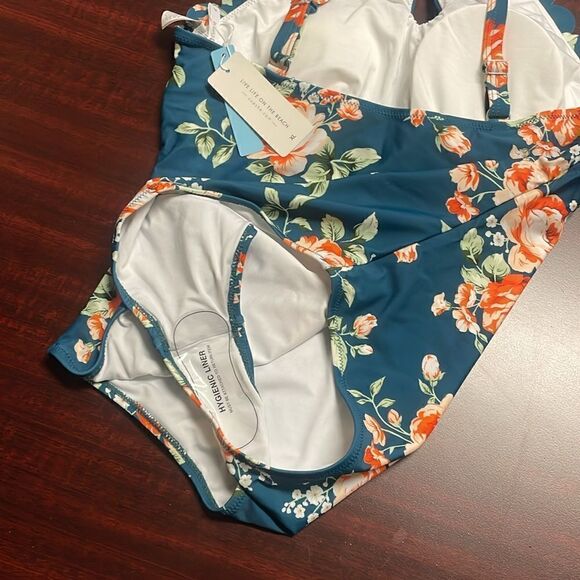 Cupshe Teal Floral Scalloped Crisscross One Piece Swimsuit | size XL | NWT - Picture 7 of 11